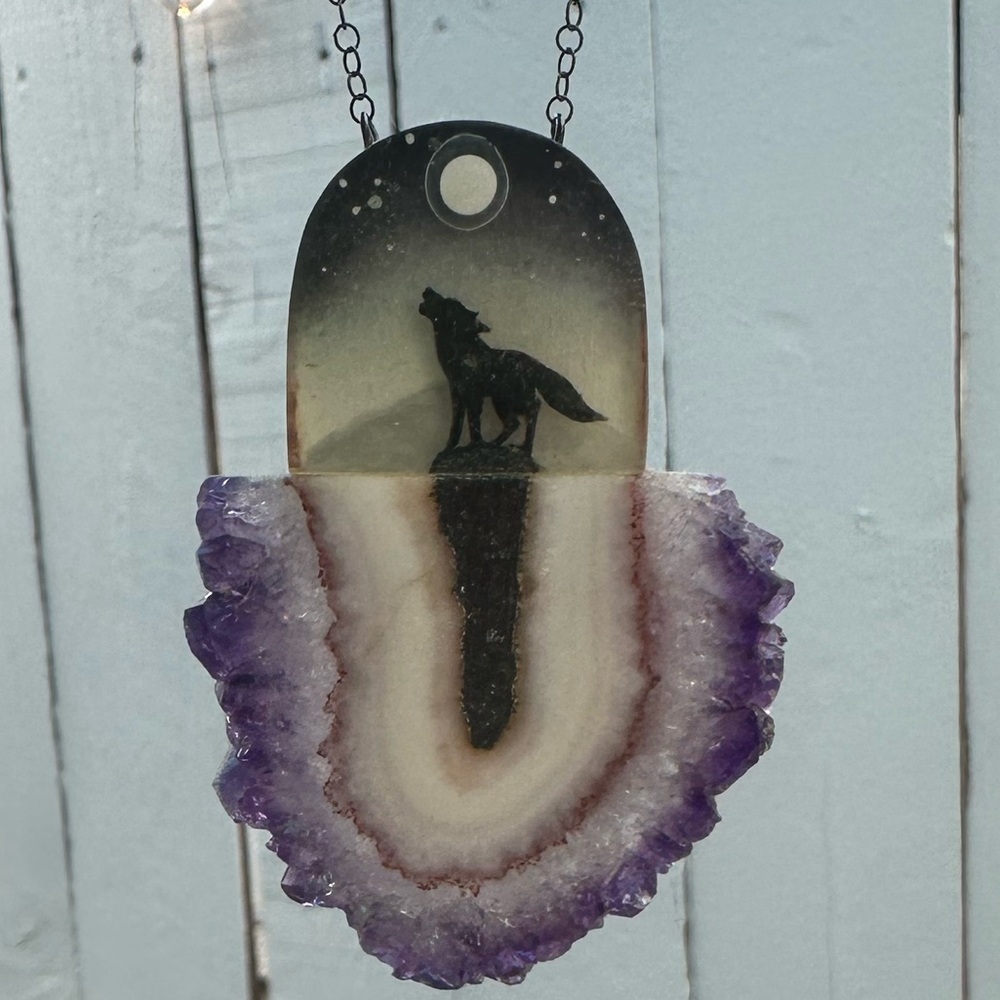 Wolf Silhouette Amethyst Pendant Necklace
